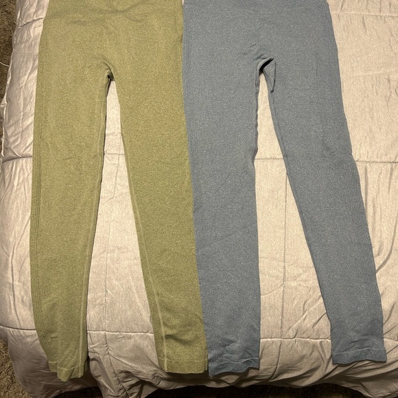 Peachy Bunz leggings Bundle - Picture 3 of 3